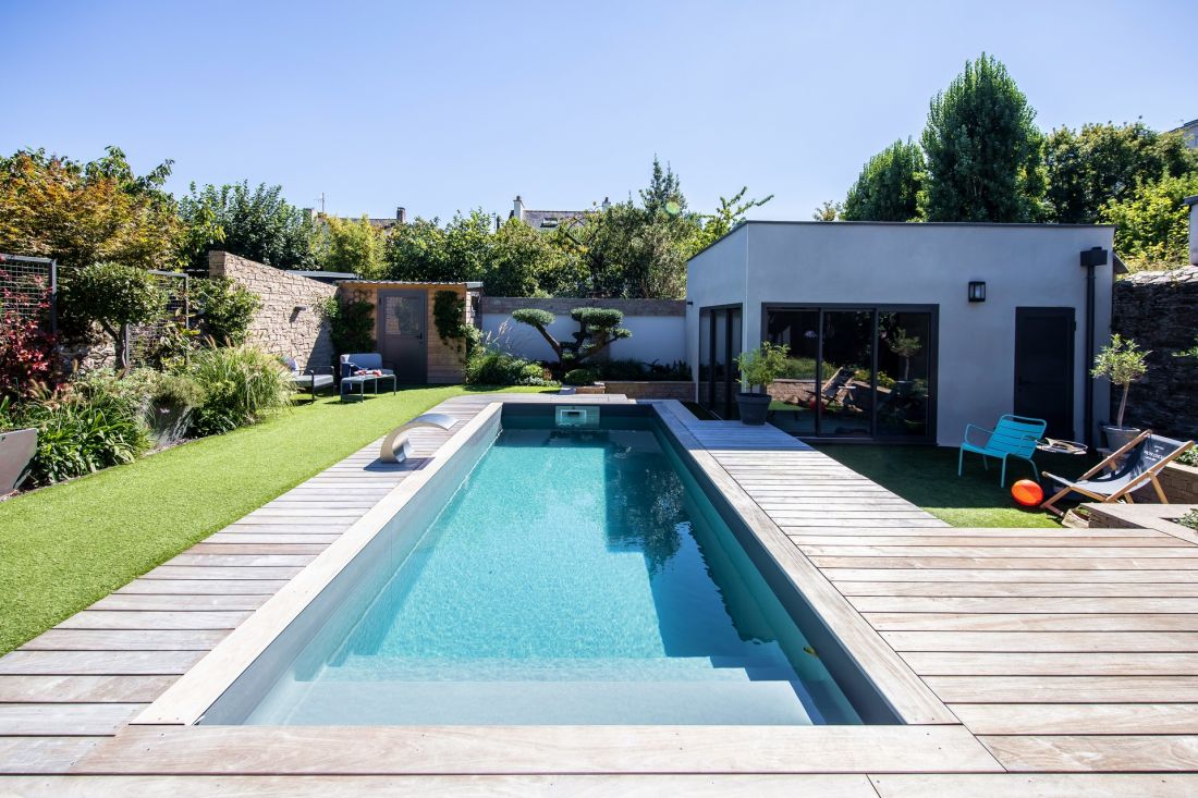 This pool was installed from a kit by its owner and won the Gold Trophy for self-build pools.