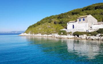 Paxos... une Île au cœur de la mer Ionienne qui a tous les charmes de la Grèce.