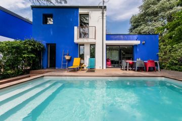 A totally modern, designer pool bringing cheer to the residents of this house every day of the year.