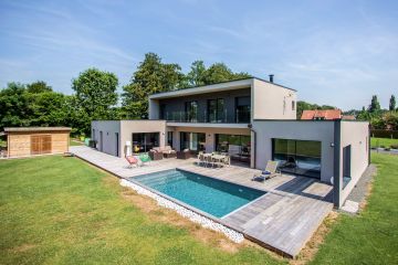 This highly contemporary build in Belgium raises the bar in terms of attention to detail and building quality.